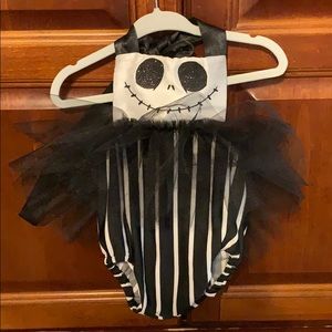 Bella threads Halloween costume 3-6